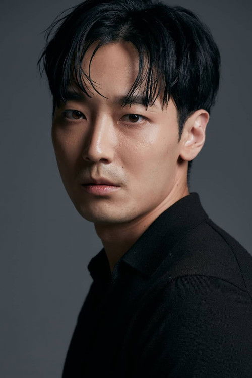 Yoo Byung-hoon as 동준