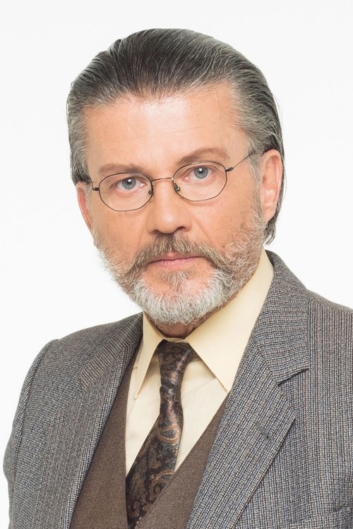 Kostas Kazanas as Nikos Kairis
