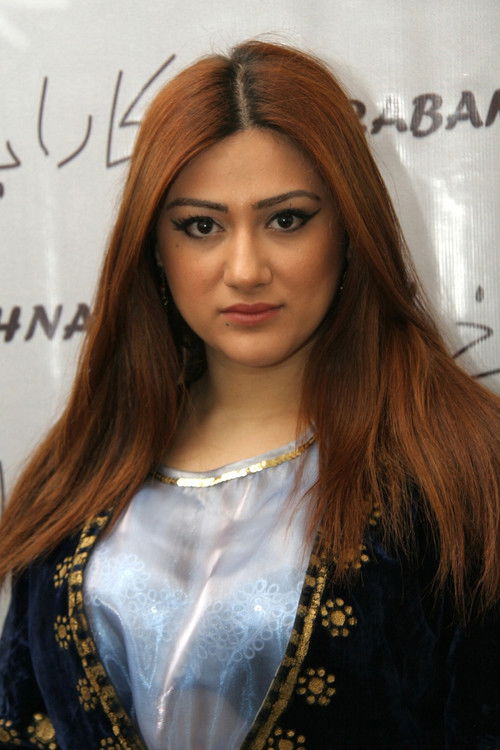 Nigar Bahadirqizi as Gülarə Ağabəyova