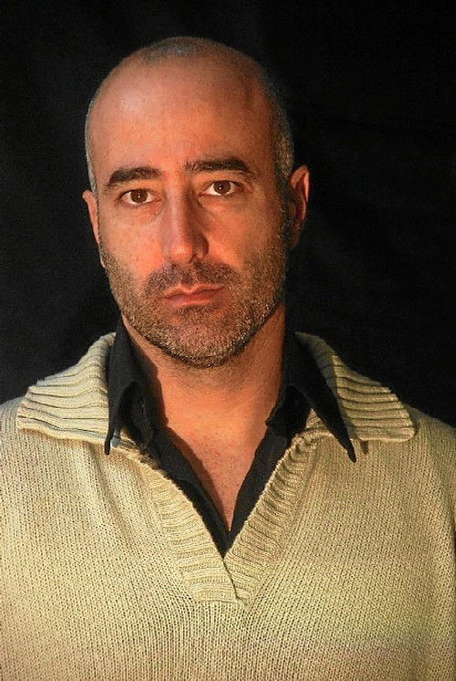 Carmelo Crespo as El Pepino