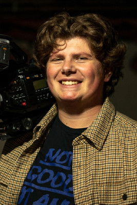 Luke Schroeder as Bruce Warren