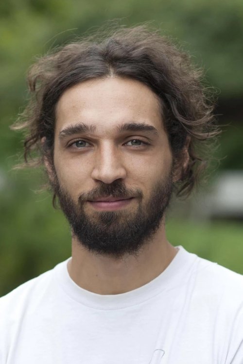 Nicolás Pereda as Mesero