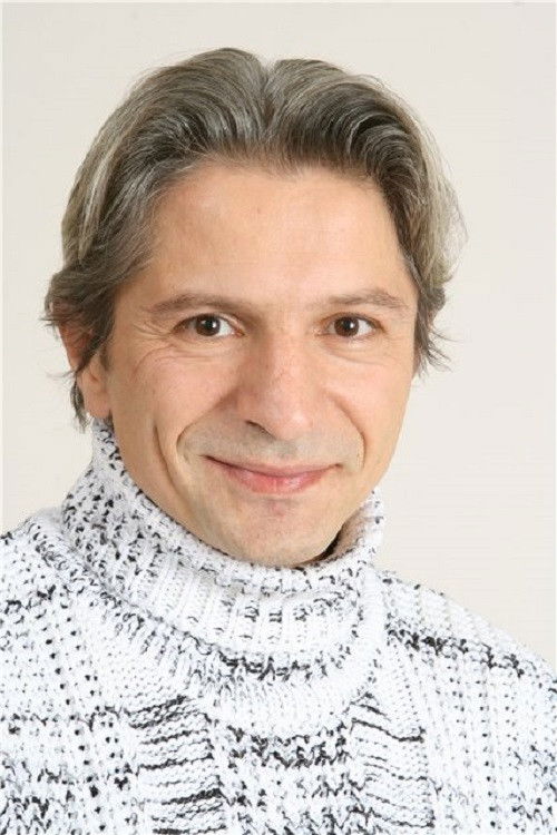 Pavel Poymalov as theater actor