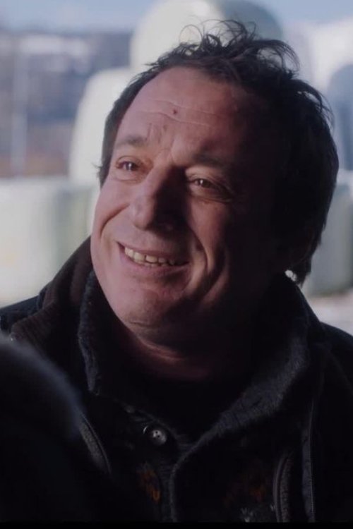 François Florey as Claire's father