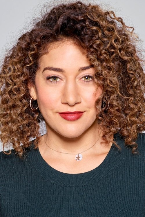 Marielle Scott as Mia Reynolds