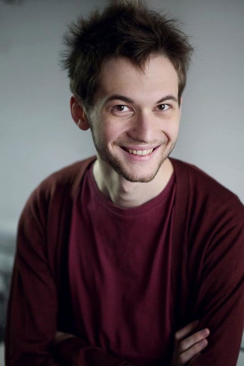 Léo Paget as Robert Lapointe