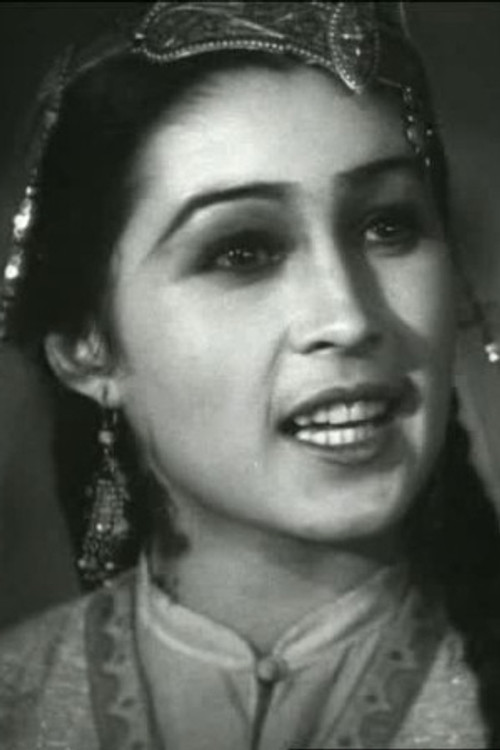 Yuldus Rysayeva as Zukhra