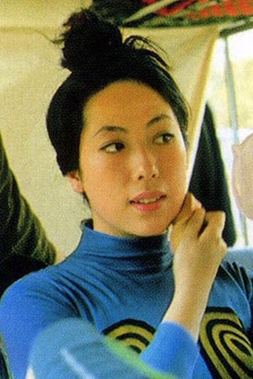 Yoshiko Iwamoto as 