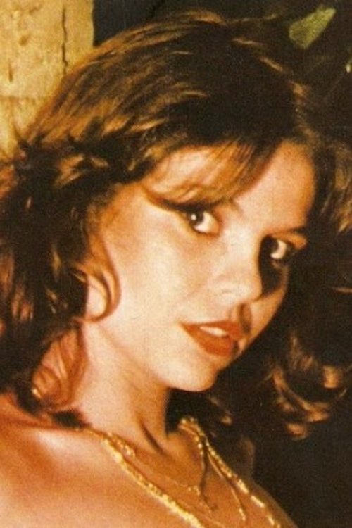 Leda Zeppelin as Emília