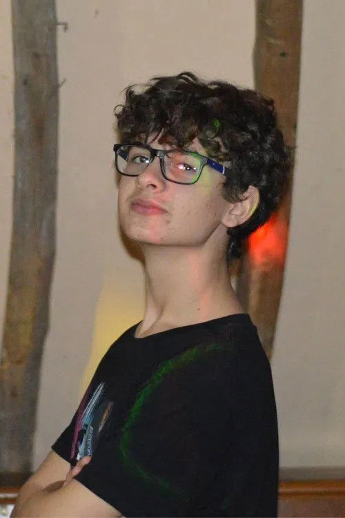 Freddie Rider as Zenno the Chuckler / Freddie