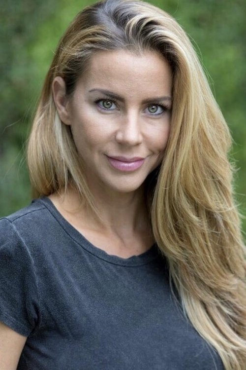 Jessica Landon as Cindy