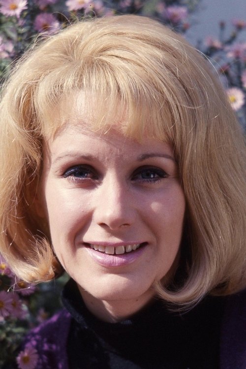 Jennifer Daniel as Beth