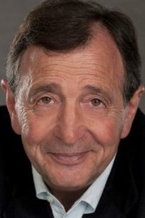 Victor Truro as Gallery Client