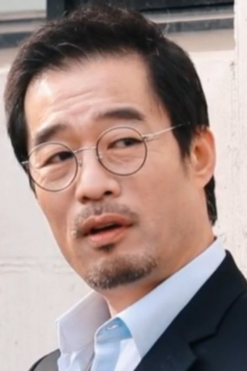 Sin Seong-hoon as 
