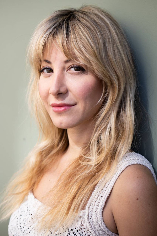 Zina Wilde as Amanda