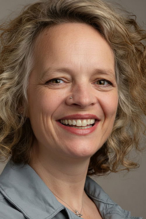 Ragnhild Rikkelman as 