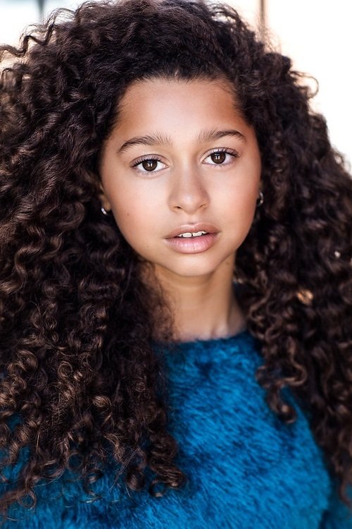 Mia Ella Clyburn as Rosie