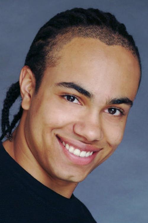 James Francis Kelly III as Steps