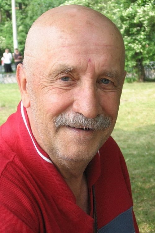 Vadim Aleksandrov as Drinking Passenger (as A. Aleksandrov)