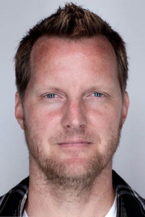 Rick Jacobson as Bar Gambler