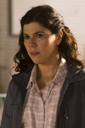 Karen Bethzabe as Lady Walters