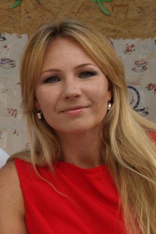 Anna Guzik-Tylka as Luiza Nawrocka / Grażyna