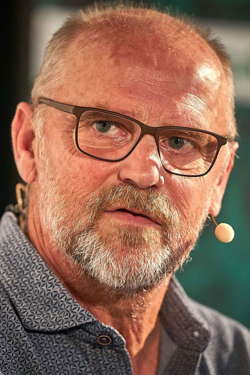 Thomas Schaaf as Self