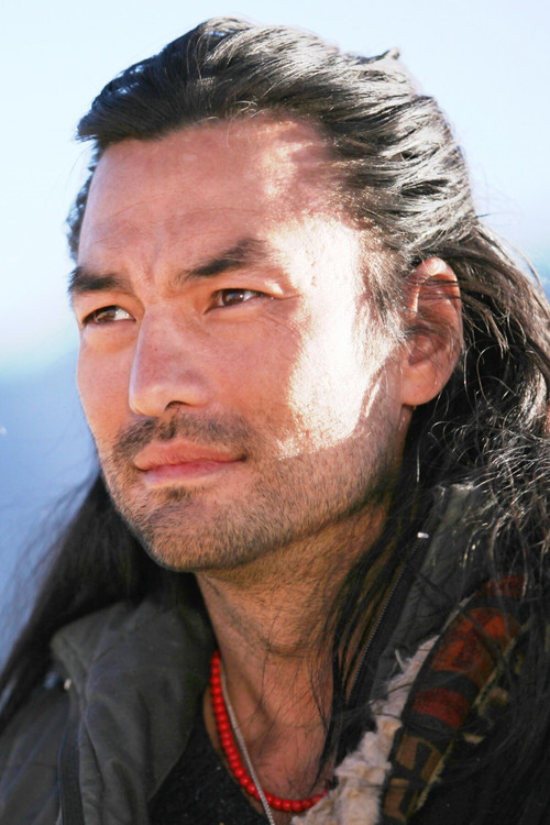 Sangay Jäger as Tempa