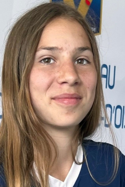 Yamé Pertzing as Marinette Pichon as a teenager