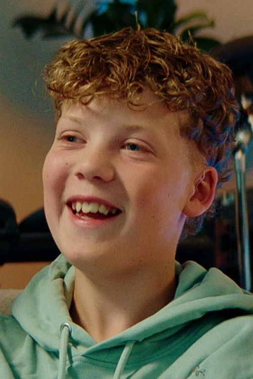 Morris as Self - Teen