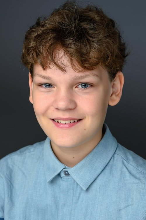 Sergey Chikin as Артем