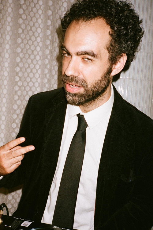 Richard Melkonian as Boyfriend