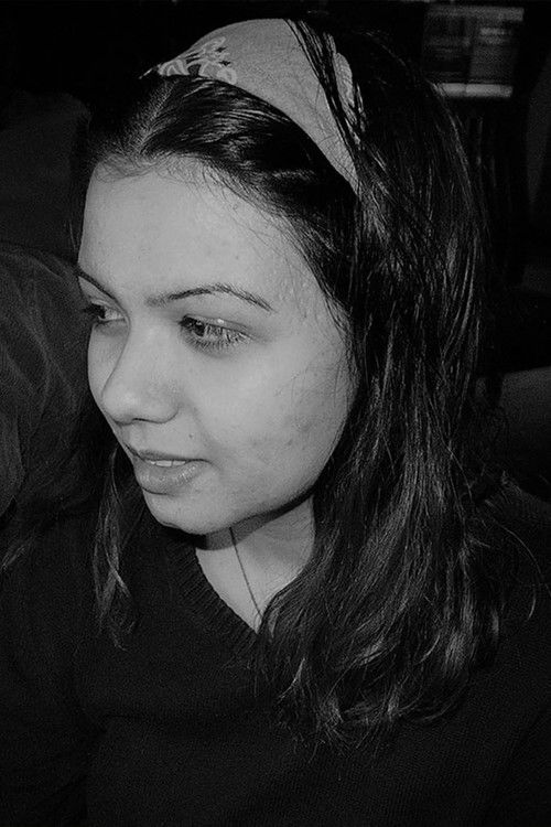 Darla Dangcil as Bestie #2 - Darla