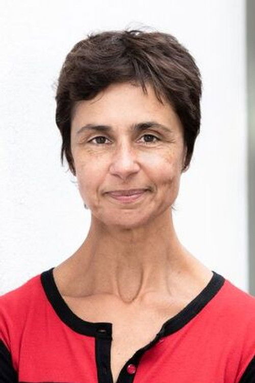 Muriel Bats as Sumaya Dewindt-Darraz