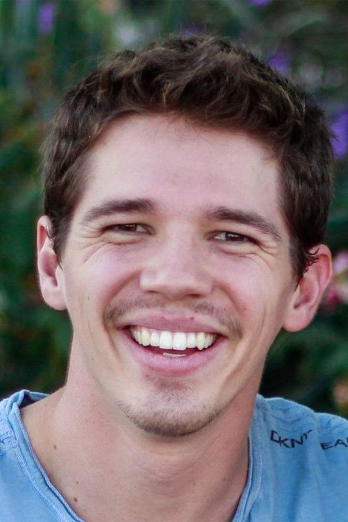 Zane Courtney as Willie