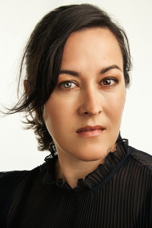 Maggie Kiley as Cecilia Meadows