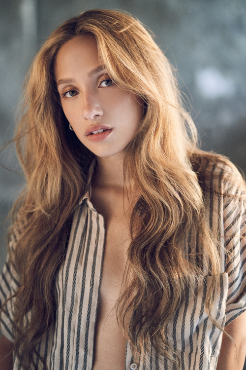 Noa Drake as Britney