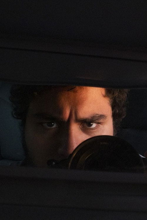 Emanuele Fiadone as Turista americano