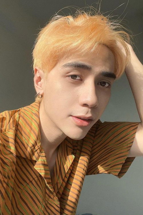 Quang Hùng MasterD as Nghệ sĩ âm nhạc