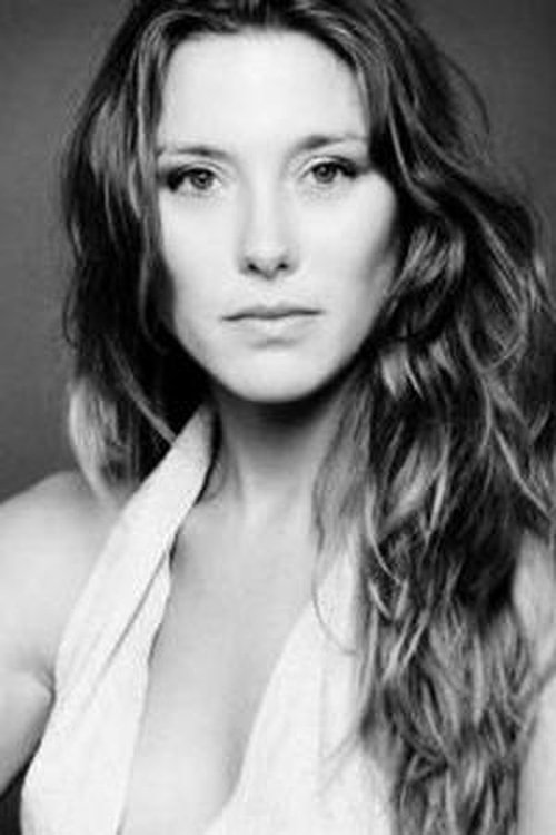 Zita Fusco as Infermiera