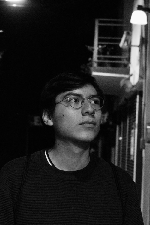 Fabio González Rojas as Wet Man