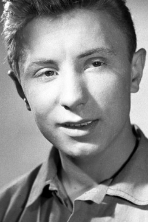 Marian Beczkowski as Wacuś