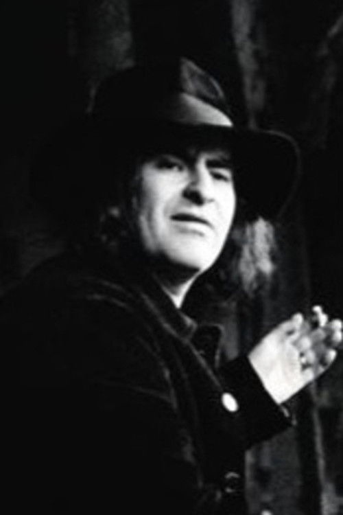 Jean-Henri Roger as L'éditeur