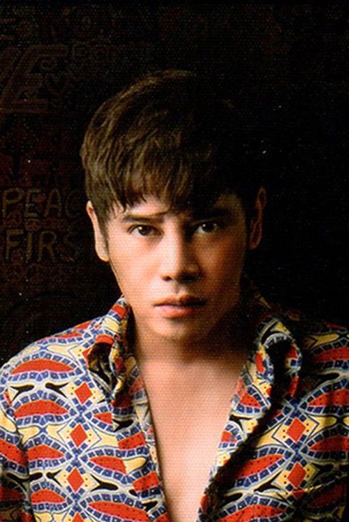 Vince Tañada as Priest