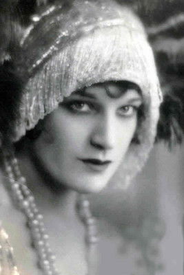 Edna Mae Cooper as Undetermined Role (uncredited)