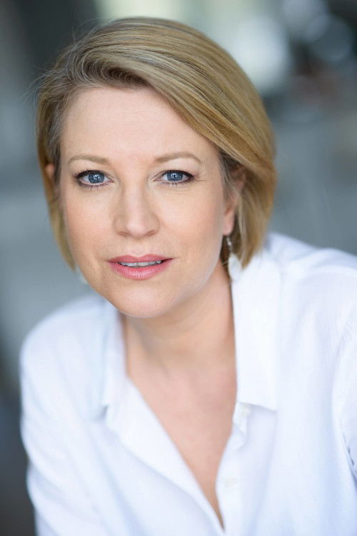 Sophie Dion as Jennifer Lowry