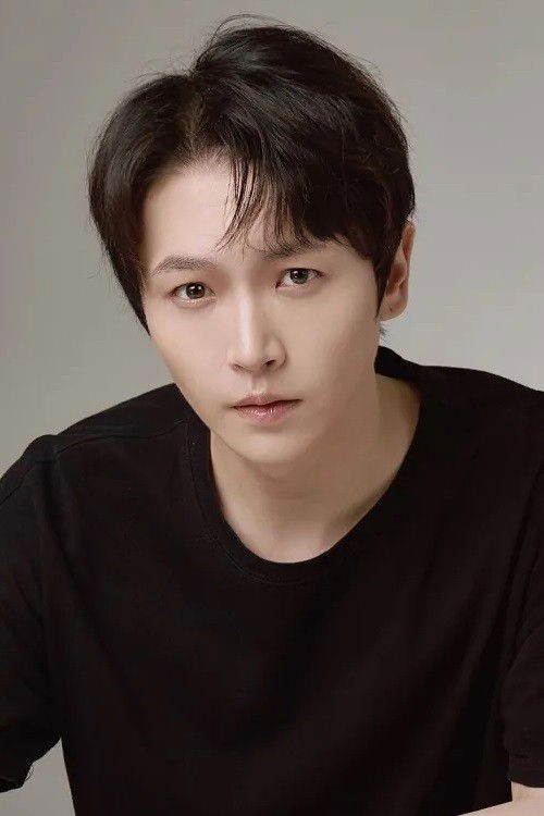 Zhou Sheng as Zhang Wen Jing