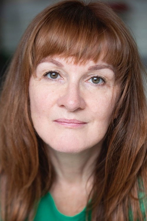 Marthe Drouin as La blanchisseuse