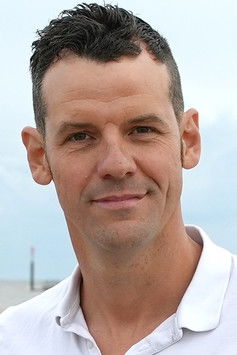 Adam Walker as Self - Long-distance swimmer