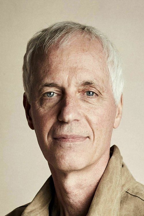 Dan Gilroy as Self